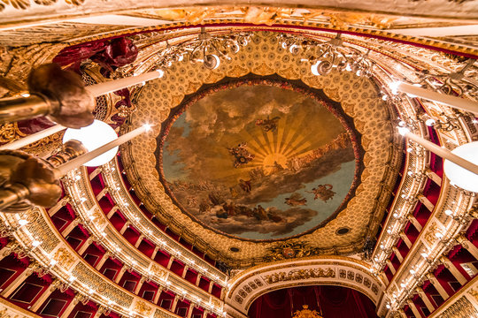 Teatro Di San Carlo, Naples Opera House