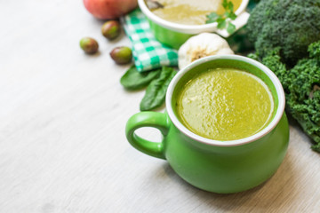 pure or green vegetable soup