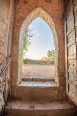 Obraz premium Burg Gößweinstein, Blick aus dem Verlies in den Innenhof