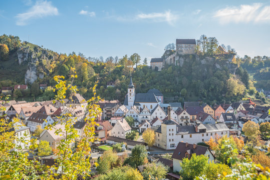 Pottenstein, Fr&auml;nkische Schweiz, Blick auf Burg Pottenstein