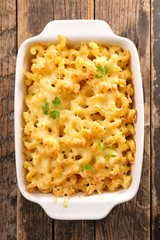 baked pasta with cheese, gratin