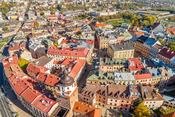 Fototapeta na wymiar Lublin - Trybunał Koronny i stare miasto widziane z powietrza. Krajobraz miasta z lotu ptaka.