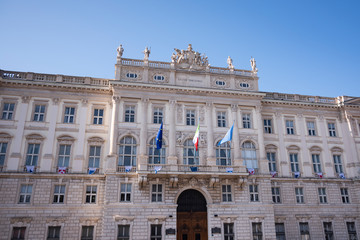 Fototapeta na wymiar detail of Piazza Unità d'Italia in Trieste by day
