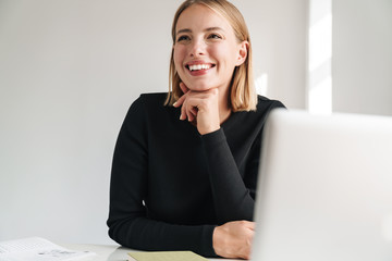 Confident attractive young business woman