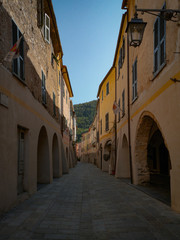 Fototapeta na wymiar narrow street in old town of italy
