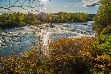 rivière tourbillonnante