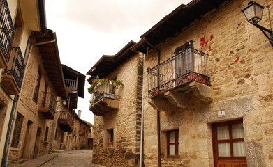 Casas empedradas en Sanabria, Castilla y León, España