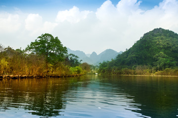 Traveling by boat on streams YEN in Hanoi, Vietnam.