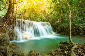 Photo nature of huai mae khamin waterfall level 3 in khuean srinakarindra national park...