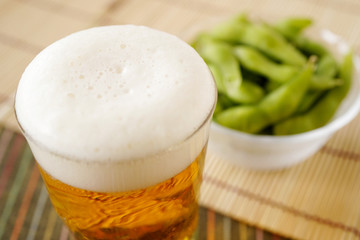 ビールと枝豆 © Kinusara