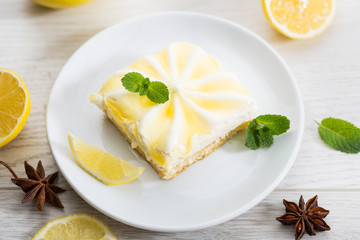 Lemmon cake on the plate
