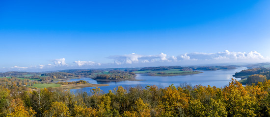 Panorama von der Talsperre Pöhl Vogtland im Herbst
