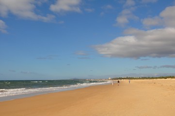 Fototapeta na wymiar Am Strand von Monte Gordo-Portugal