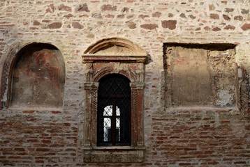 Fototapeta na wymiar window on the old church