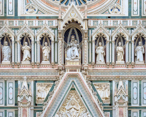 Gothic Revival faÁade (detail) of Florence Cathedral (Duomo di Firenze). UNESCO World Heritage Site, Florence (Firenze), Tuscany, Italy, Europe.