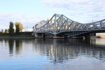 Pont ferrovière appelé 