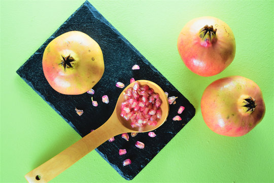 Granada, su gran poder en vitaminas y antioxidantes para nuestro organismo