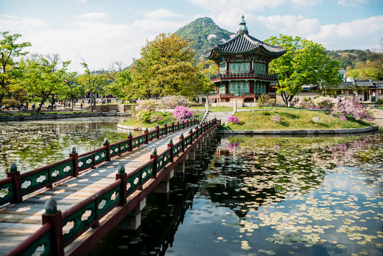 View of pond and pagoda, Gyeongbokgung, Seoul, South Korea