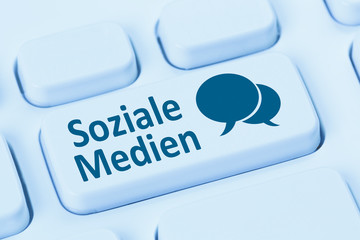 Soziale Medien soziales Netzwerk Freundschaft online Freunde Kontakte Internet Computer
