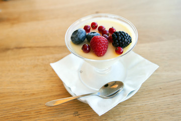 lian dessert panacotta with fresh berries