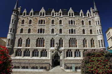 Fototapeta premium Palacio Botines, en León (España)