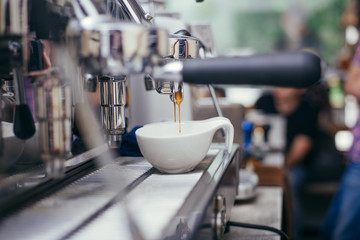 Espresso pouring from bottomless portafilte