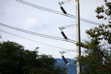High voltage power transmission pole