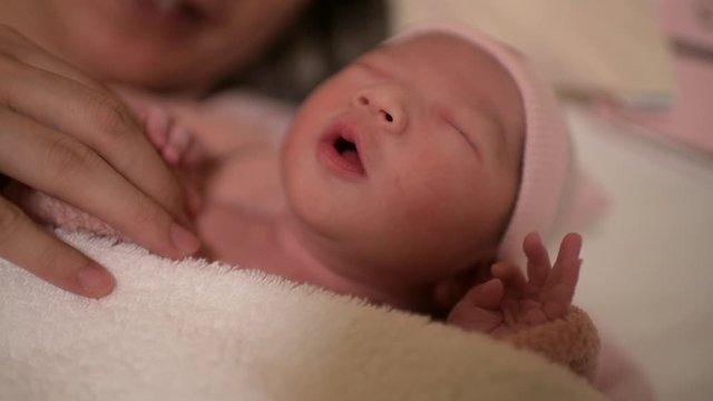 生まれたばかりの赤ちゃん