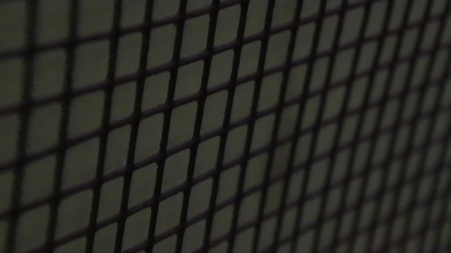 Box-shaped wire with a green background