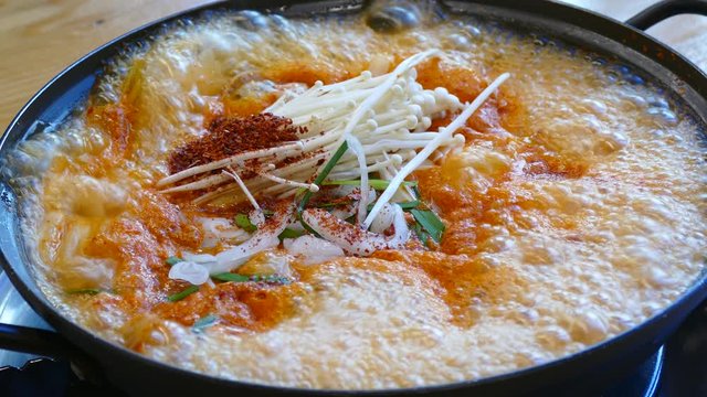 gimchi jjigae - korean food style