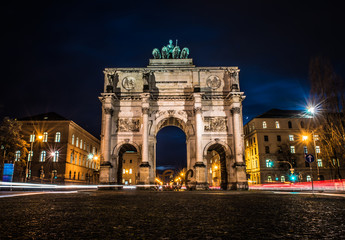 arch of constantine at night