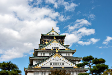 Donjon of Osaka-jo castle in autumn