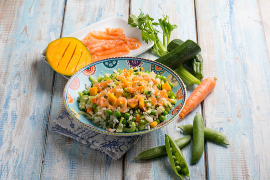 rice salad with smoked salmon mango and mixed vegetables