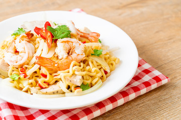 spicy instant noodles salad with shrimps