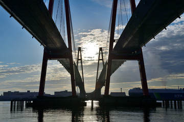 名港西大橋からの日の出