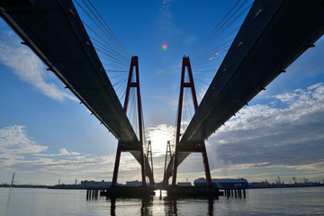 名港西大橋からの日の出