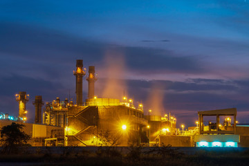 Fototapeta na wymiar Petrochemical plant at sunset &Twilight In the industrial area Eastern Thailand.