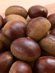 生の栗