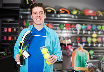 Man with new padel rocket
