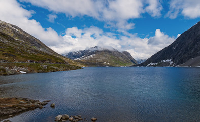 Obraz premium View of the lake Djupvatnet on the way to mount Dalsnibba