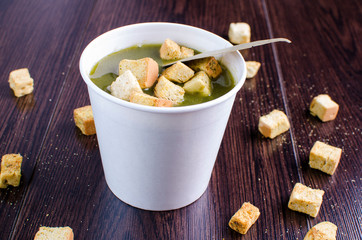 croutons natural spinach cream