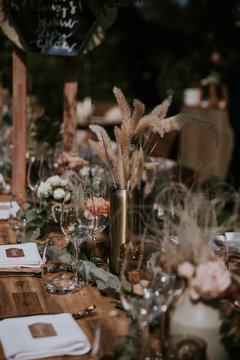 pampas grass table decoration on a hippie boho wedding
