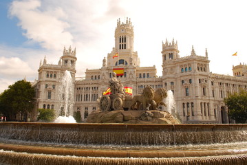 Fuente de Cibeles y Ayuntamiento de Madrid