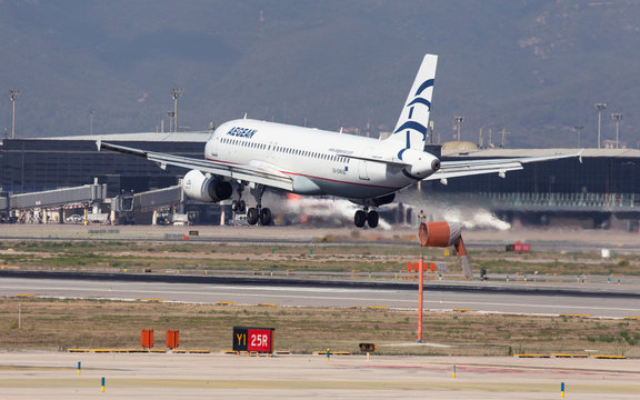 Aegean Airlines Airbus A320 Landing At Barcelona