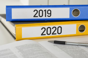 Folders with the label 2019 and 2020
