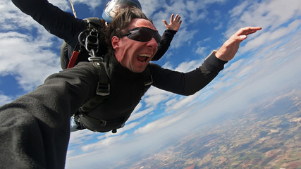 Skydive selfie tandem autumun day