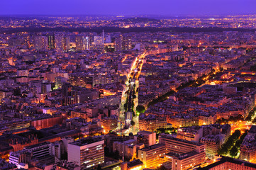 Obraz premium Aerial view of Paris at night.
