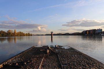 Le point de confluence du fleuve Rhône et de la rivière Saône à Lyon - Département du Rhône - France