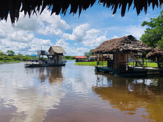 Fototapeta premium Santo Tomas floating house of Iquitos