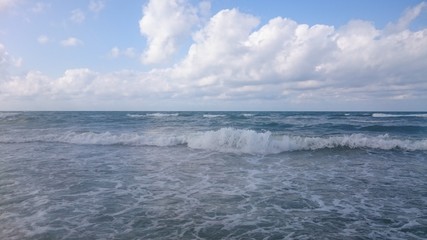 Fototapeta na wymiar blue sea on a hot summer day